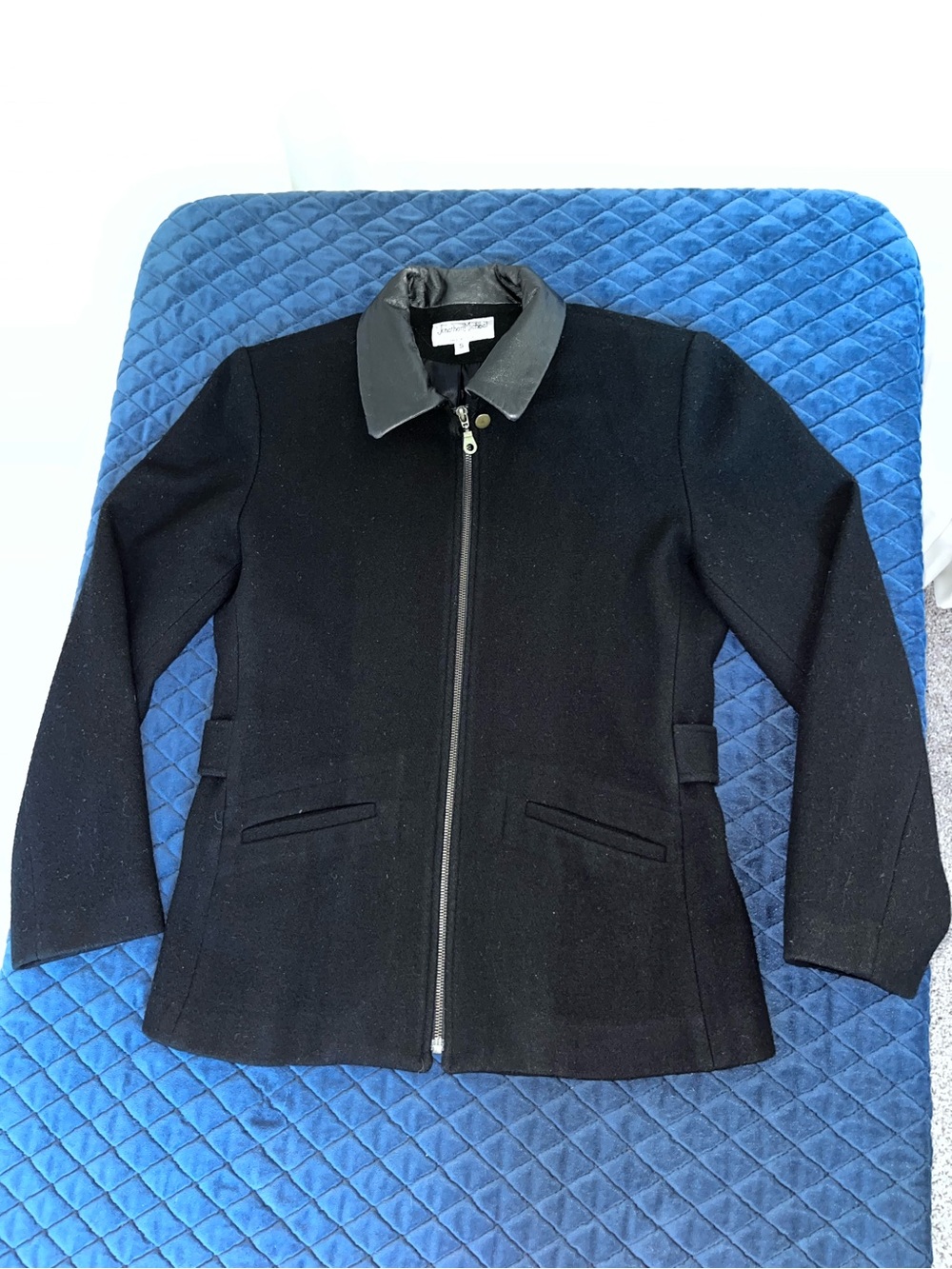 Vintage Black Wool Zip-Front Utility Jacket with Leather Collar - Women’s Small